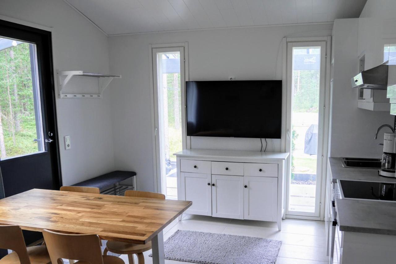 Cozy 4 Person Guesthouse On Quiet Residential Area オウル エクステリア 写真