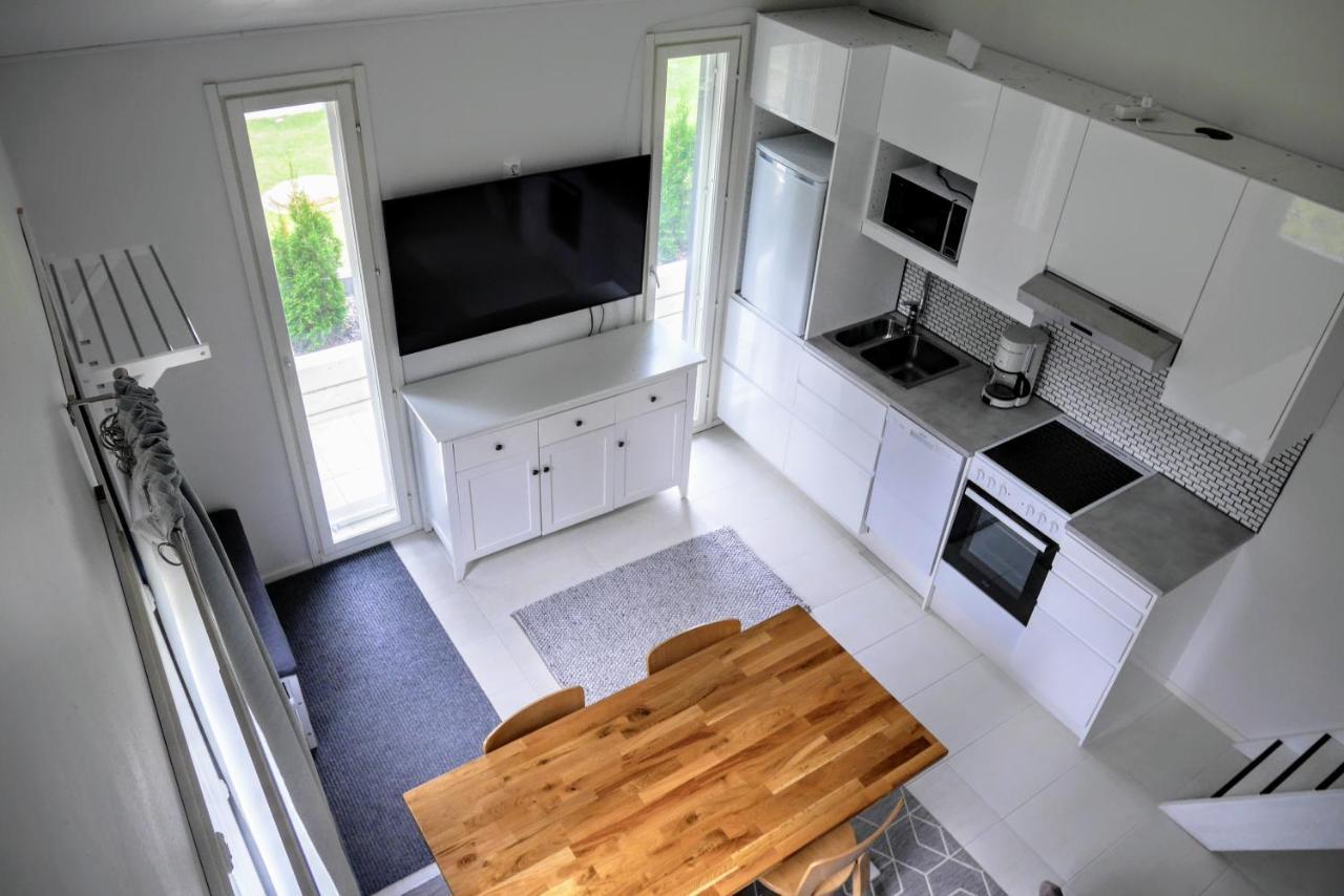 Cozy 4 Person Guesthouse On Quiet Residential Area オウル エクステリア 写真