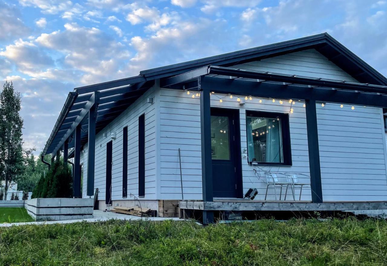 Cozy 4 Person Guesthouse On Quiet Residential Area オウル エクステリア 写真